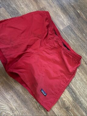Bundle 2/$20 Y2K Patagonia Men's Red Athletic Shorts with Logo  medium